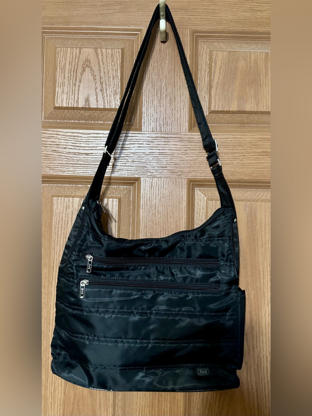 LUG BLACK NYLON MESSENGER/CROSSBODY BAG W/BOTTLE HOLDER & KEY FOB NWOT